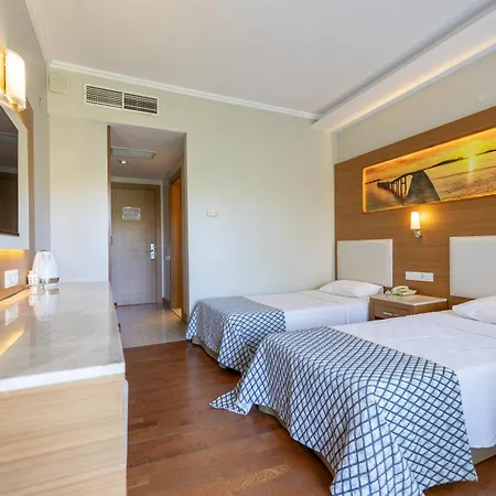 Hotel Halic Park 5*